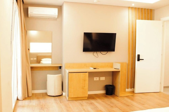 Imagen de la habitación del Hotel Zena. Foto 15