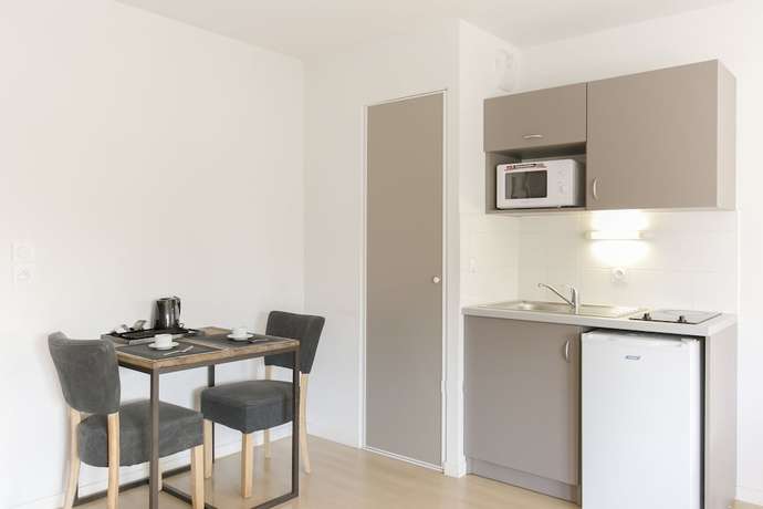 Imagen de la habitación del Hotel Zenao Appart\'h&ocirc;tels Troyes. Foto 4