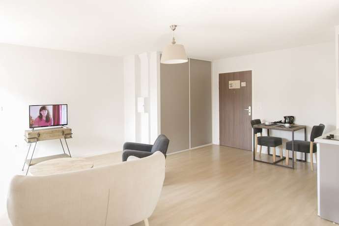Imagen de la habitación del Hotel Zenao Appart\'h&ocirc;tels Troyes. Foto 6