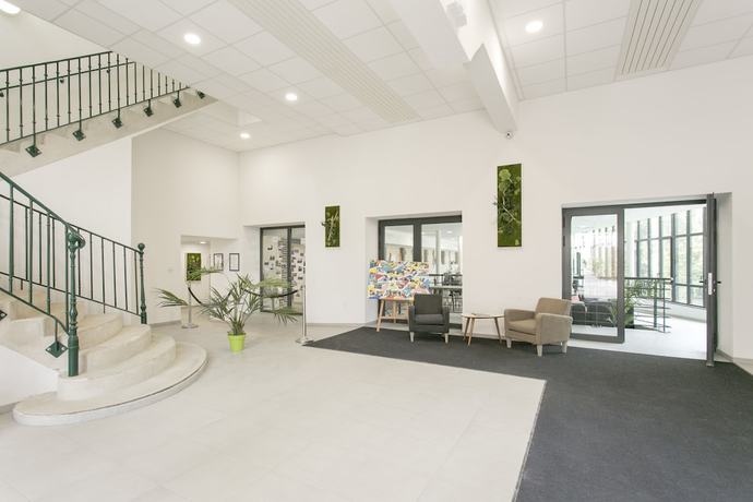Imagen de los interiores del Hotel Zenao Appart\'h&ocirc;tels Troyes. Foto 20