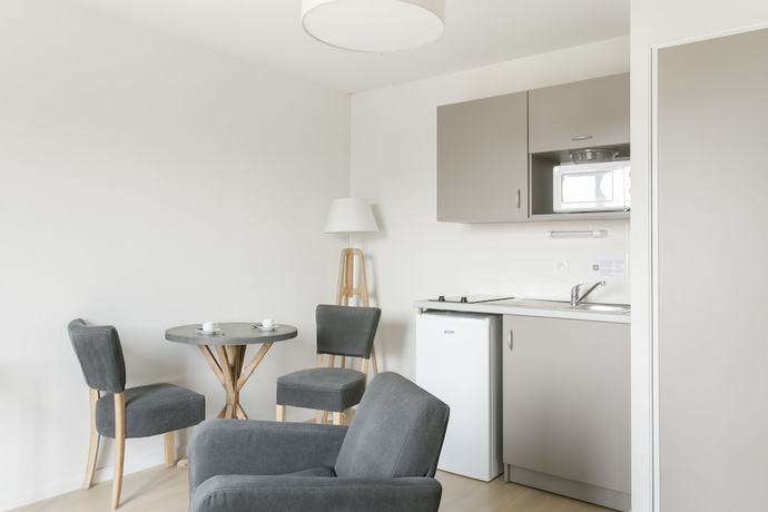 Imagen de la habitación del Hotel Zenao Appart\'h&ocirc;tels Troyes. Foto 19