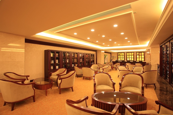 Imagen de los interiores del Hotel Zeng Cheng Heng Da Hotel. Foto 11