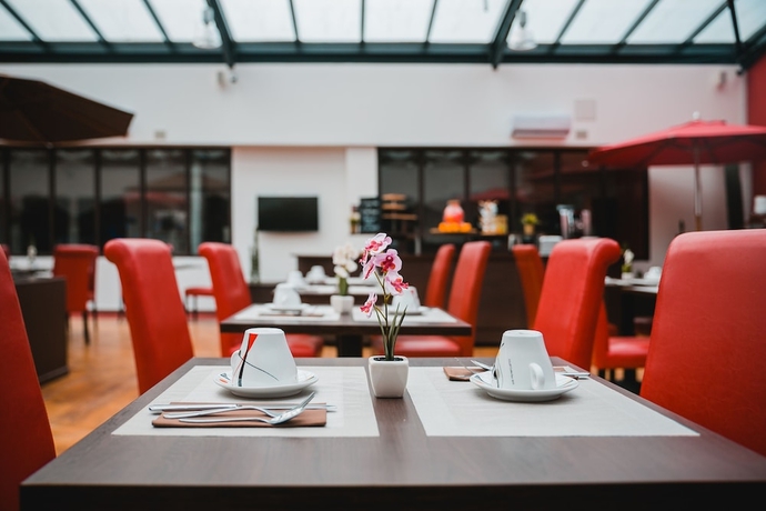 Imagen del bar/restaurante del Hotel Zenia and Spa. Foto 2