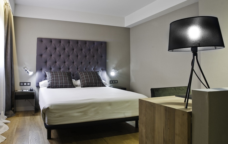 Imagen de la habitación del Hotel Zenit Abeba. Foto 6