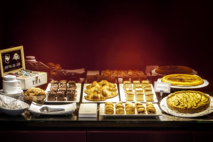 Imagen del bar/restaurante del Hotel Zenit Barcelona. Foto 7