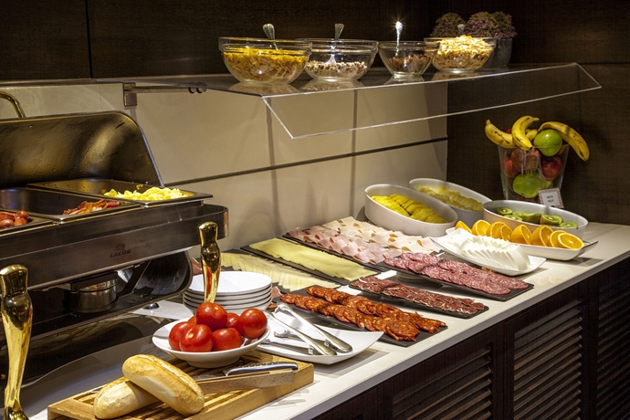 Imagen del bar/restaurante del Hotel Zenit Barcelona. Foto 8