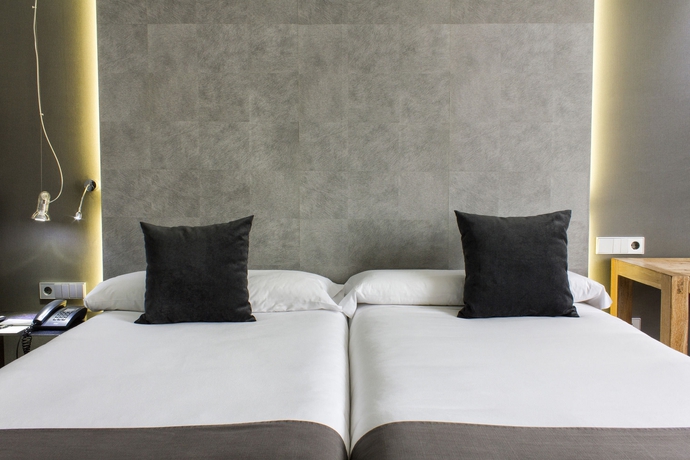 Imagen de la habitación del Hotel Zenit Conde De Orgaz. Foto 7