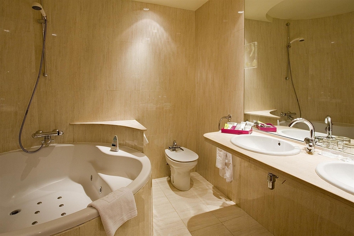 Imagen de la habitación del Hotel Zenit Don Yo. Foto 9