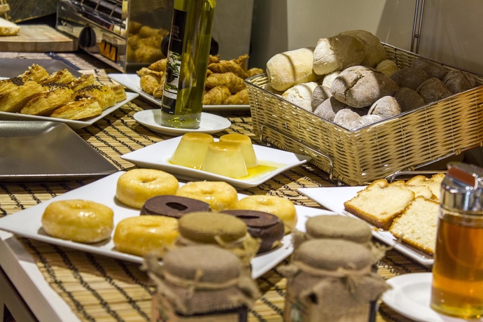 Imagen del bar/restaurante del Hotel Zenit Lisboa. Foto 11