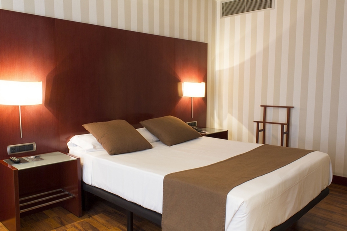 Imagen de la habitación del Hotel Zenit Lleida. Foto 8