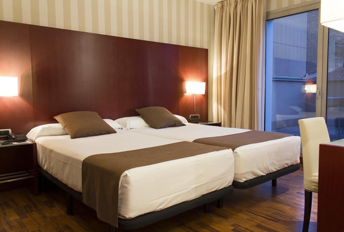 Imagen de la habitación del Hotel Zenit Lleida. Foto 11