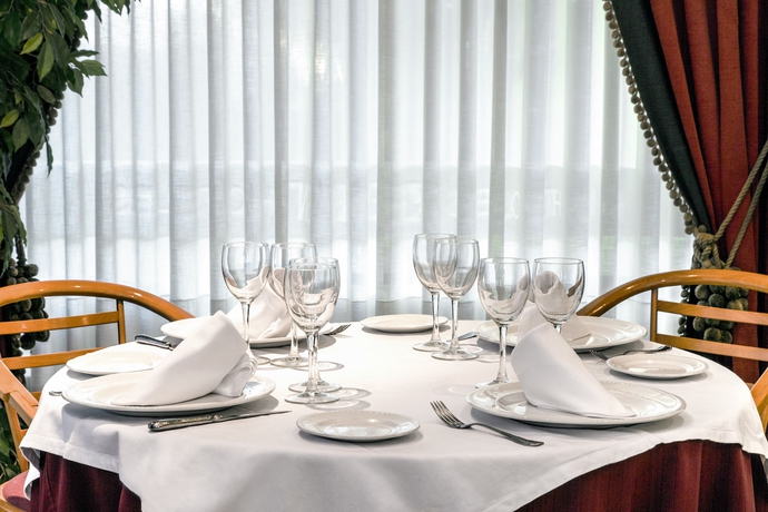 Imagen del bar/restaurante del Hotel Zenit Logroño. Foto 2