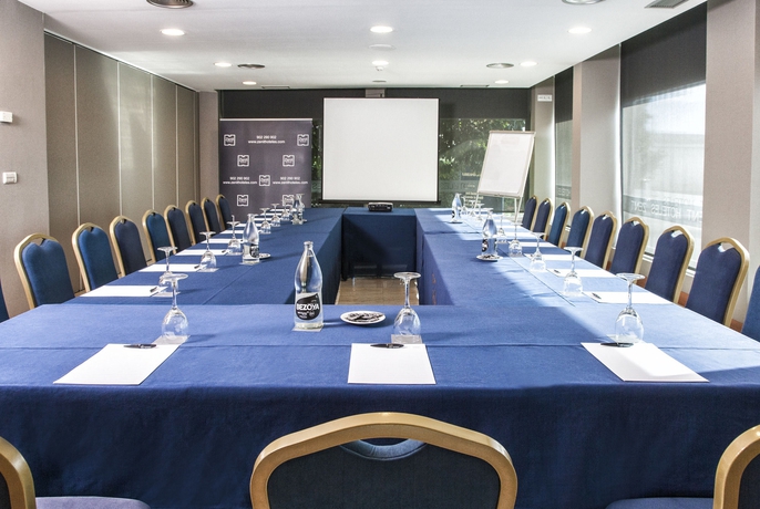 Imagen de los interiores del Hotel Zenit Logroño. Foto 13