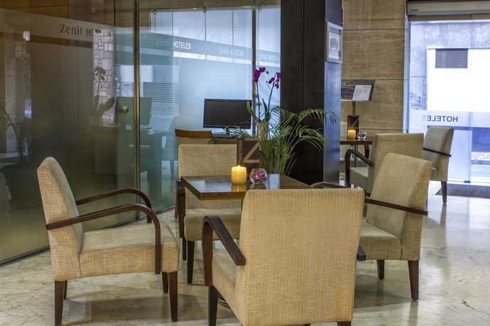 Imagen de los interiores del Hotel Zenit Malaga. Foto 15