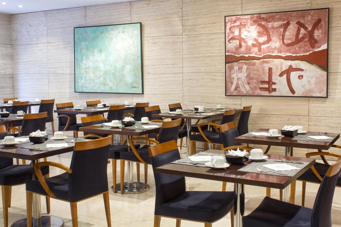 Imagen del bar/restaurante del Hotel Zenit Malaga. Foto 3