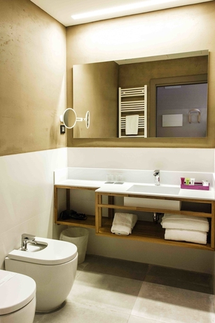 Imagen de la habitación del Hotel Zenit San Sebastián. Foto 12