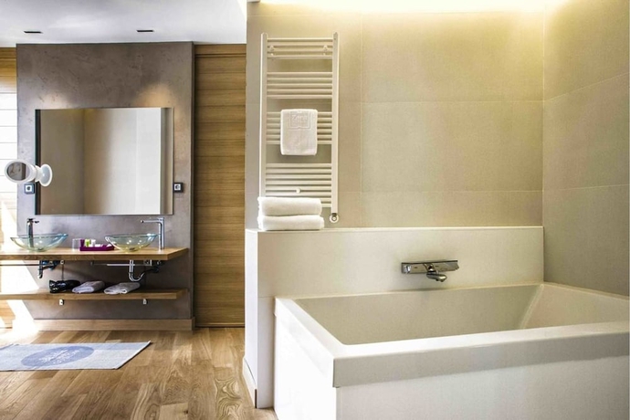 Imagen de la habitación del Hotel Zenit San Sebastián. Foto 15