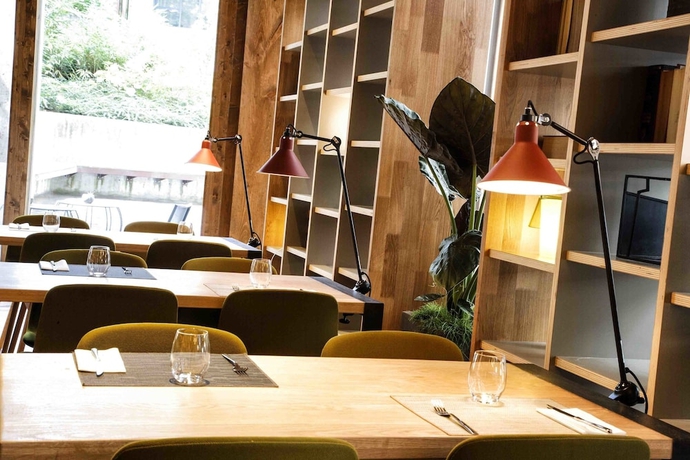 Imagen del bar/restaurante del Hotel Zenit San Sebastián. Foto 4