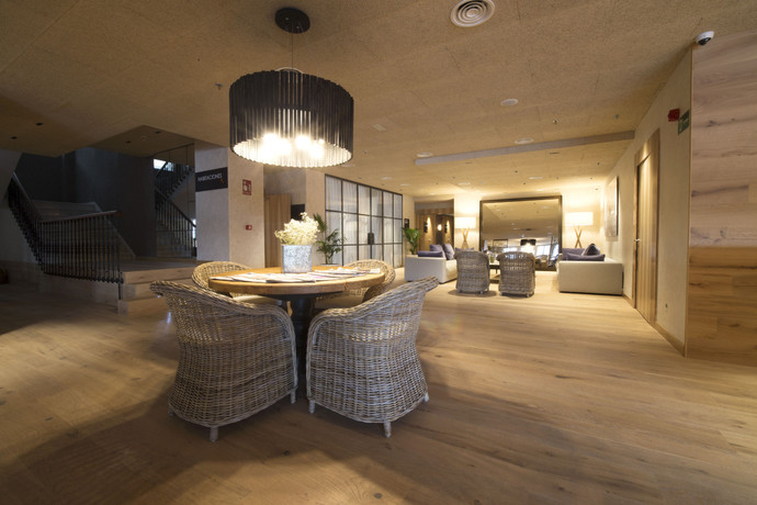 Imagen de los interiores del Hotel Zenit Sevilla. Foto 11