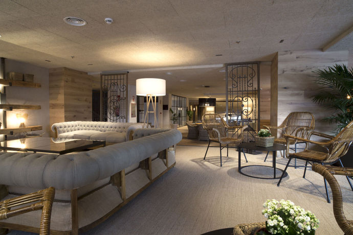 Imagen de los interiores del Hotel Zenit Sevilla. Foto 12