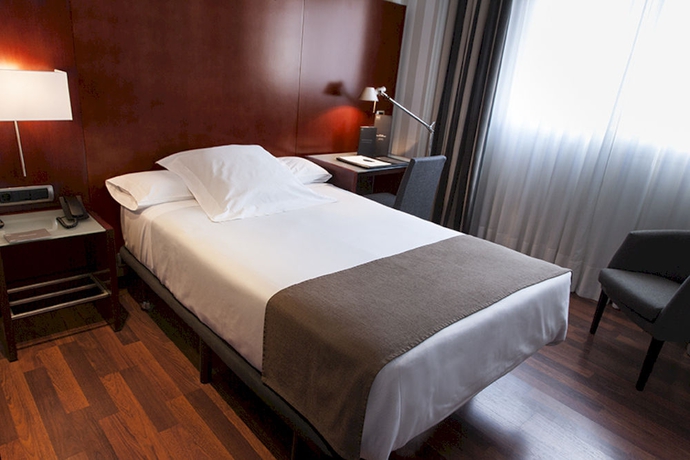 Imagen de la habitación del Hotel Zenit Valencia. Foto 8