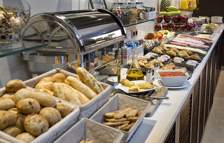 Imagen del bar/restaurante del Hotel Zenit Valencia. Foto 5