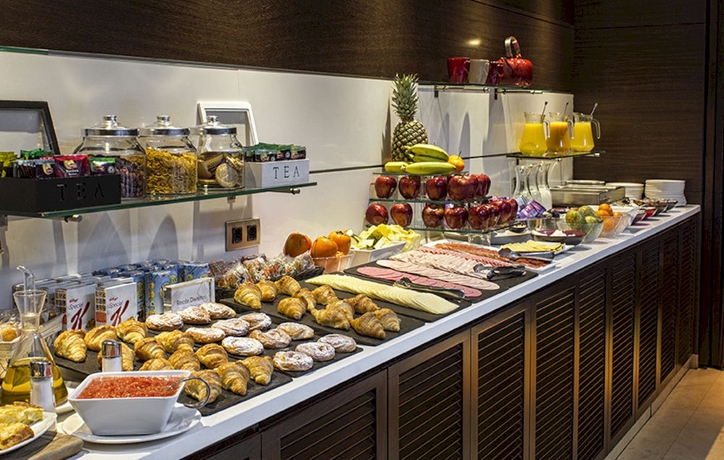 Imagen del bar/restaurante del Hotel Zenit Valencia. Foto 6