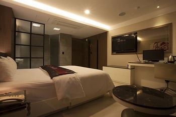 Imagen de la habitación del Hotel Zenith, Bucheon. Foto 2