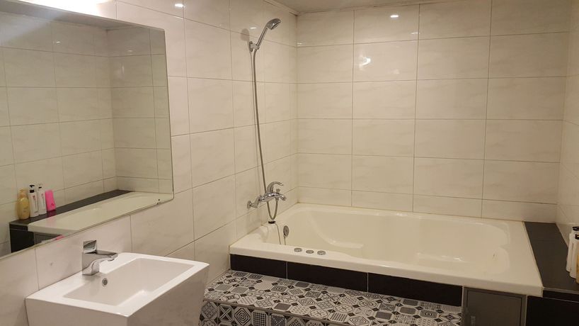 Imagen de los interiores del Hotel Zenith, Bucheon. Foto 16
