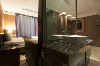 Imagen de la habitación del Hotel Zenith, Bucheon. Foto 9