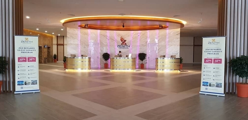 Imagen de los interiores del Hotel Zenith Cameron. Foto 17