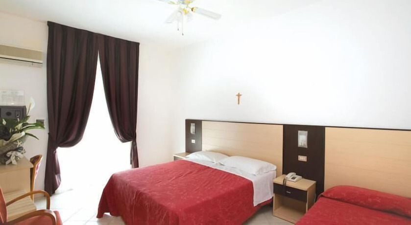 Imagen de la habitación del Hotel Zenith, Cervia. Foto 19