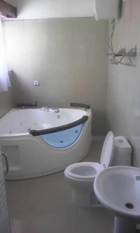 Imagen de la habitación del Hotel Zenith Kigali. Foto 7