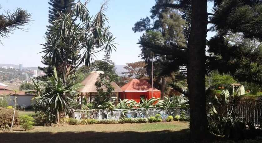 Imagen de los exteriores del Hotel Zenith Kigali. Foto 14