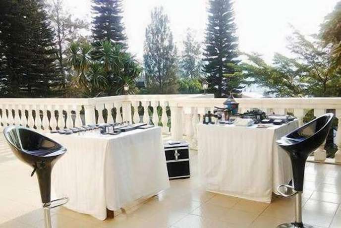 Imagen del bar/restaurante del Hotel Zenith Kigali. Foto 5