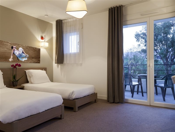 Imagen general del Hotel Zenitude - Résidences Confort Cannes Mandelieu. Foto 7