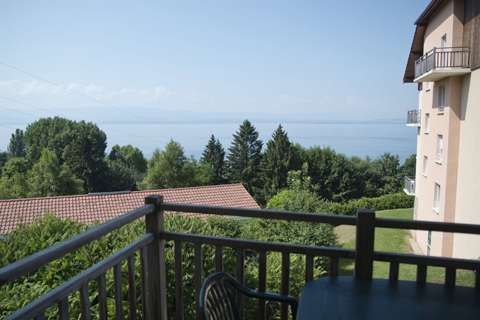 Imagen de los exteriores del Hotel Zenitude - Résidences Les Terrasses Du Lac. Foto 11