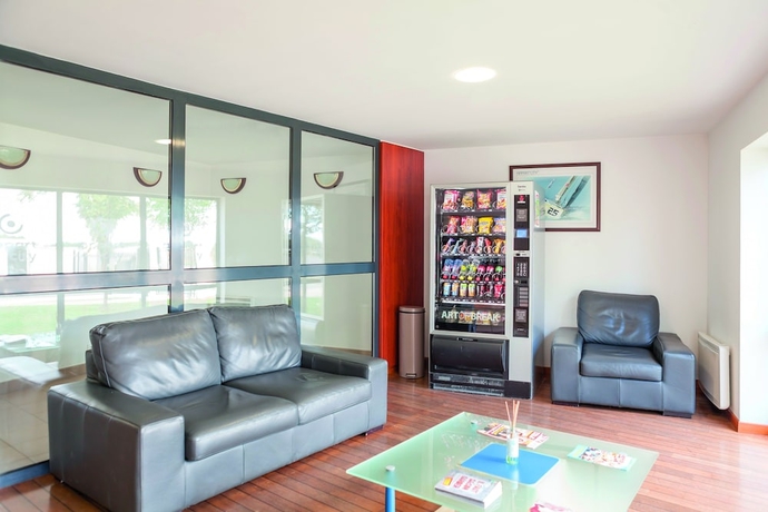 Imagen de los interiores del Hotel Zenitude - Résidences Magny Les Hameaux. Foto 19