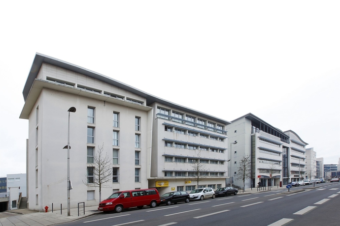 Imagen de los exteriores del Hotel Zenitude -résidences Le Mans Novaxis. Foto 10