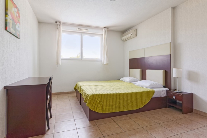 Imagen de la habitación del Hotel Zenitude -résidences Toulon Six Fours. Foto 5