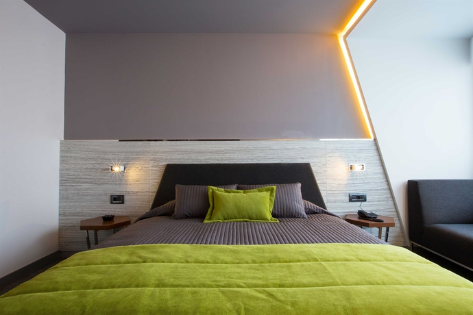 Imagen de la habitación del Hotel Zeniva. Foto 8