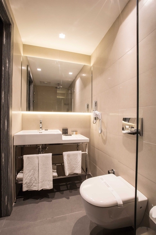 Imagen de la habitación del Hotel Zeniva. Foto 10