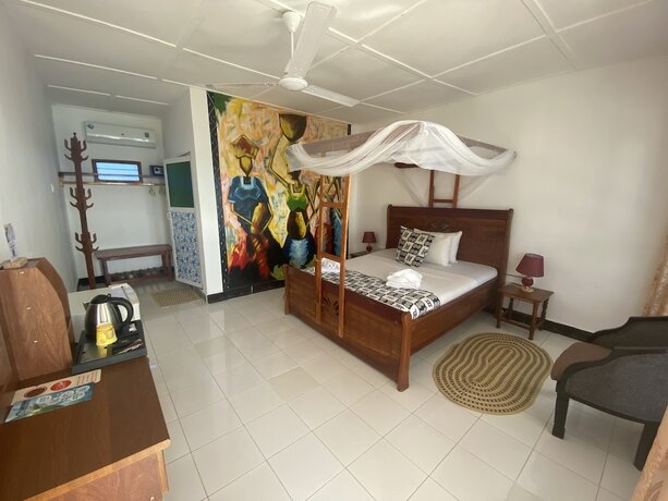 Imagen de la habitación del Hotel Zenobia Beach Resort. Foto 20