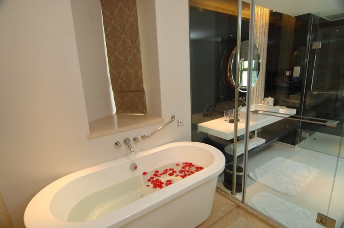 Imagen de la habitación del Hotel Zense. Foto 3