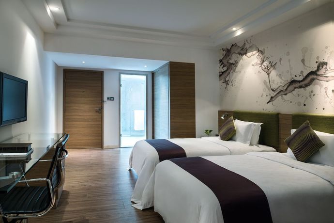 Imagen de la habitación del Hotel Zense. Foto 7