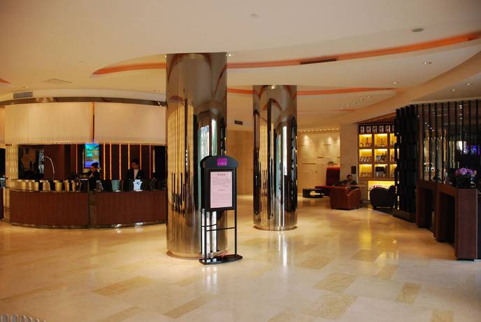 Imagen de los interiores del Hotel Zense. Foto 19