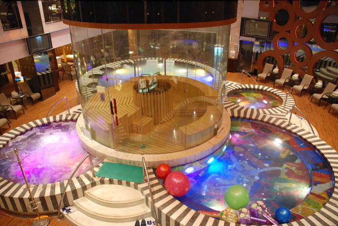 Imagen de los interiores del Hotel Zense. Foto 20