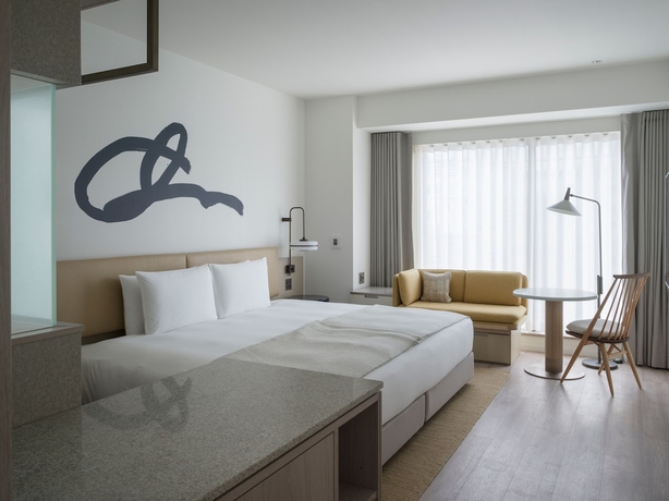 Imagen de la habitación del Hotel Zentis Osaka. Foto 13