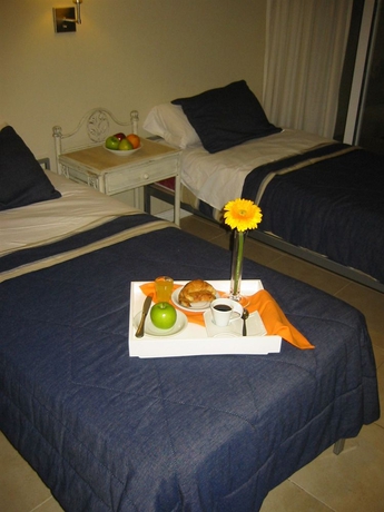 Imagen de la habitación del Hotel Zentra. Foto 5