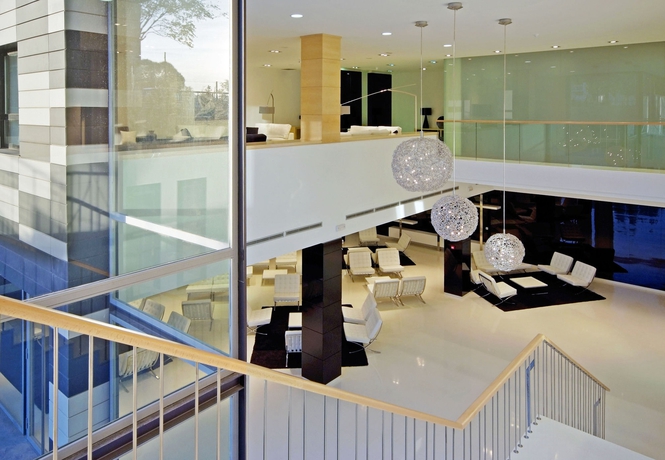 Imagen de los interiores del Hotel Zentral Ave. Foto 15